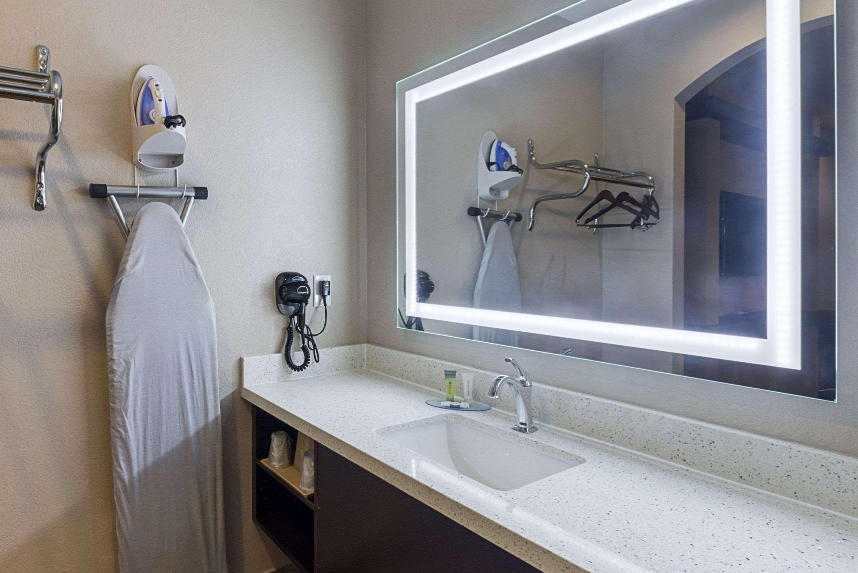 Econo Lodge Inn & Suites Houston Nw-Cy-Fair Jersey Village Extérieur photo