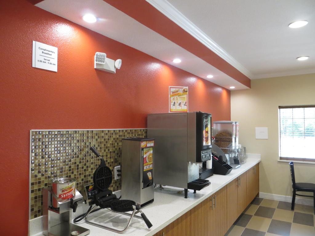 Econo Lodge Inn & Suites Houston Nw-Cy-Fair Jersey Village Extérieur photo